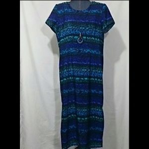 Colorful, short-sleeve, maxi dress with Necklace